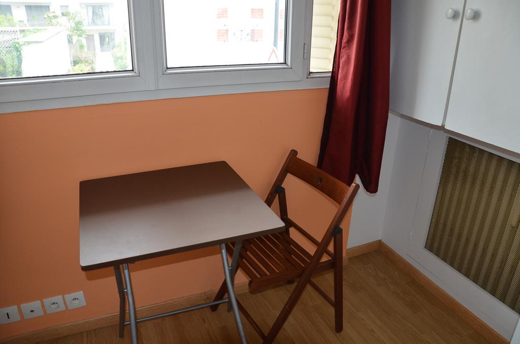 Hotel Studios Phenicio Porte De Versailles Malakoff Room photo