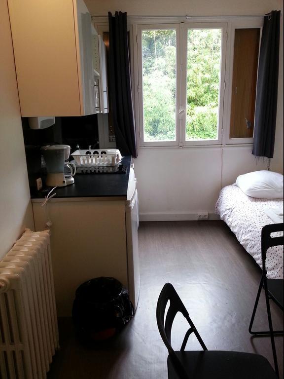Hotel Studios Phenicio Porte De Versailles Malakoff Room photo